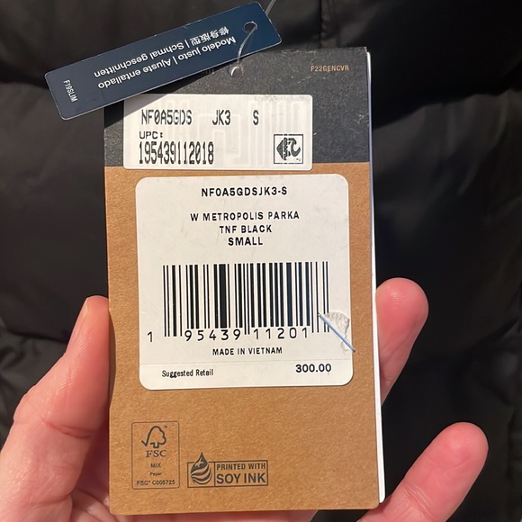 Long Black North Face Women’s Black Puffer Jacket W Metropolis TNF Black - Picture 4 of 14